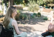 Personat me nevoja të veçanta kërkojnë rritjen e ndihmës nga shteti