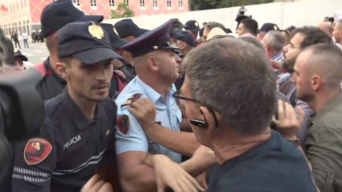 Screenshot_3-13-780x439