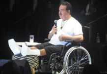 Tatliesesin s’e ndal aksidenti, me karrocë shkoi në koncert për të kënduar