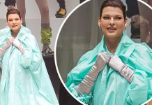 Modelja Linda Evangelista kthehet në pistë pas 15 vitesh – tërheq vëmendje me paraqitjen e çuditshme