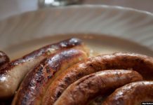 Gjendet baktere, ndalohet konsumimi dhe shitja e salsiçeve Wuddy në Maqedoni!