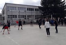Gjimnazi “Ismail Qemali” ndërpret grevën, mësimi do të fillojë të hënën
