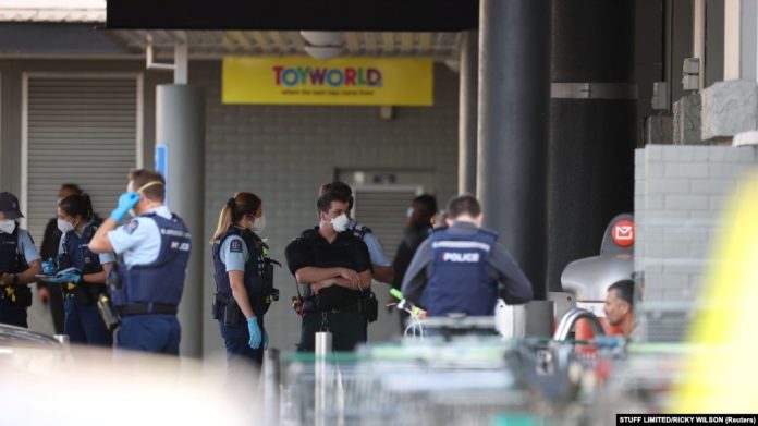 b97ee5b1-fed7-4769-8fc2-f7a52ff570b8_w1023_r1_s