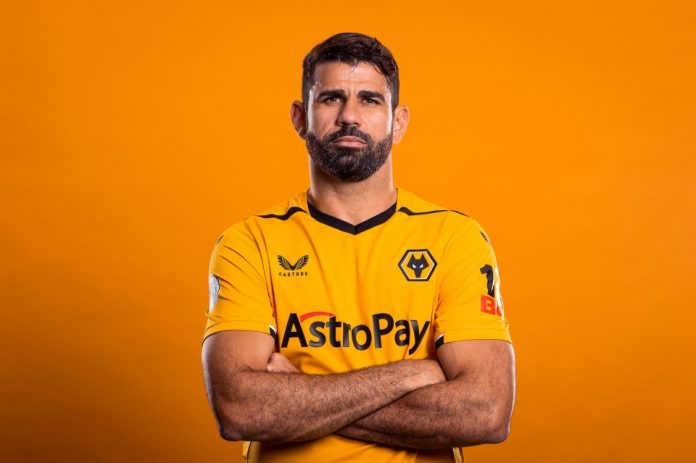 wolverhampton-wanderers-unveil-new-signing-760294863