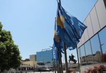 Grevistët e arsimit mbesin pa paga