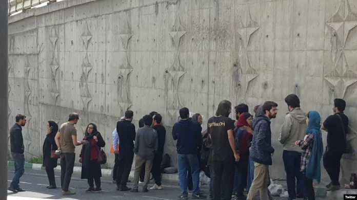 16483169-EE3A-40B7-A115-46E2DF7F1D47_w1023_r1_s