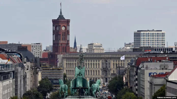 24557767-52fd-40f2-b9a8-92bc6c94b87f_w1023_r1_s