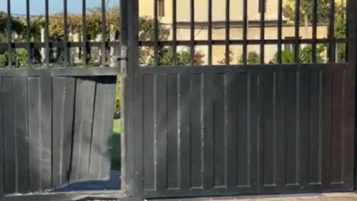 3457D863-5B01-4E97-AA81-476997D1C918