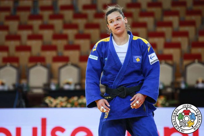 1EDF3995-1666525511-1666525511