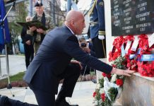 Haradinaj nderon luftëtarët britanikë të rënë gjatë shërbimit në Kosovë