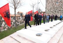 Haradinaj uron Festat e Nëntorit: Përulemi përjetësisht para të rënëve për liri të të gjitha kohërave