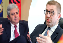 Ahmeti i reagon Mickoskit: Ministrat shqiptarë punojnë për të gjithë qytetarët