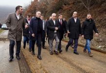 Grubi vizitoi Likovën: Qeveria mbështet në vazhdimësi realizimin e projekteve në komunat e vendit