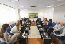 Kurti takon gazetarët ukrainas në Kosovë