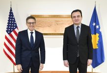 Detaje nga takimi Kurti-Chollet: U diskutua për dialogun, planin evropian dhe raportet mes Kosovës e Serbisë