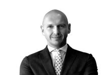 Viti që zgjat gjashtë muaj