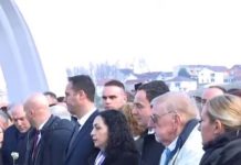 Osmani, Kurti, Konjufca dhe Walker bëjnë homazhe në Reçak (VIDEO)