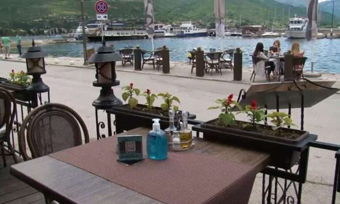 8BBC3208-4081-4C55-BF0D-9C82F689A65C