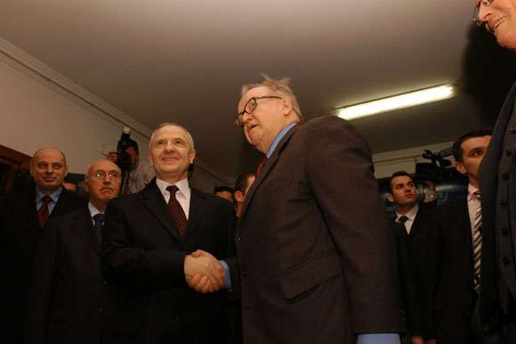 The Secretary-Generals Special Envoy for Kosovos future status