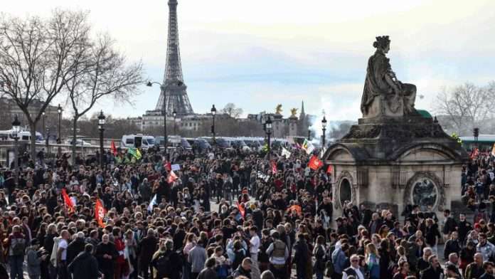 france-protests-780x439