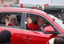 Erdogan shfaqet në publik pas tre ditëve mungesë