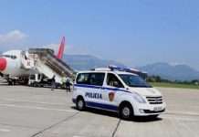 Të shpallur në kërkim për drogë dhe vjedhje, Italia dhe Greqia ekstradon tre shtetas shqiptarë
