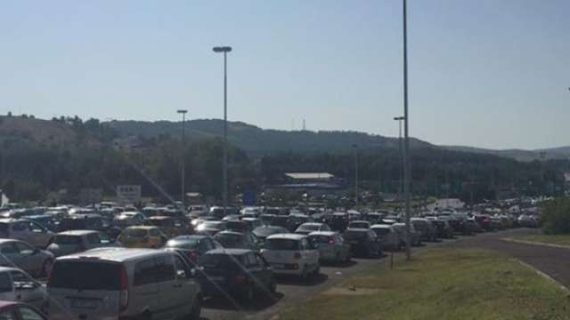 kolon-euml-e-gjat-euml-n-euml-lsquo-bogorodic-euml-rsquo-p-euml-r-t-euml-hyr-euml-n-euml-maqedoni-foto_hd