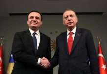 Erdogan: Përparimi në dialog, mënyra e vetme për paqe afatgjatë