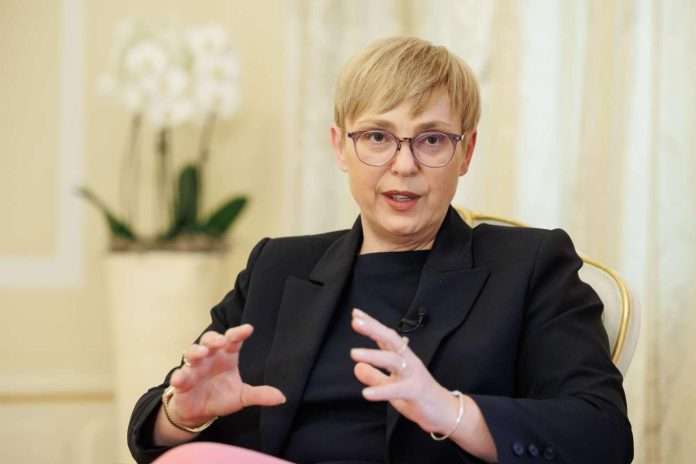 2320e561b2fd96d000fd-natasa-pirc-musar