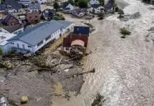 Stuhi e breshër gjigand në Gjermani, shkulen çatitë e shtëpive: Rrezik për tornado!
