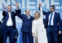 “Vëllezërit e Italisë” së Melonit kujtojnë Berlusconin