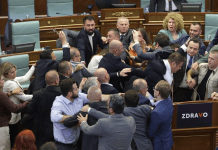 Çun Lajçi: Deputetët e blerë e të shitur i kapi tmerri tjetër, ja pse iu turrën Kurtit me grushta