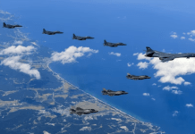 Koreja e Veriut kërcënon me rrëzimin e avionëve amerikanë