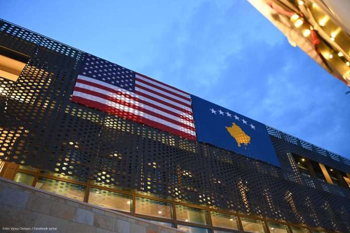 shba-amerike-kosove-flamur-flamuj-4-korrik-presidenca