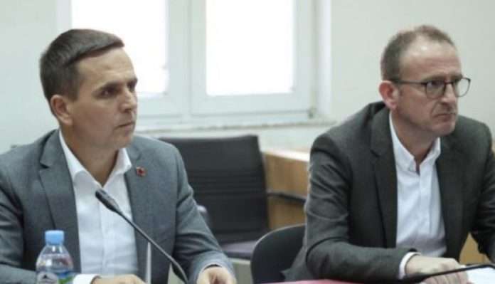 11ECE277-FE3A-426A-8D55-6CE132861900