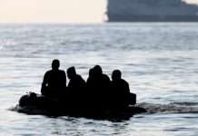Gjashtë të vdekur pas përmbysjes së një “anije emigrantësh” që po tentonte të kalonte nga Franca në Britani të Madhe