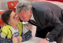 Ditë e veçantë për Ilir Shaqirin, e përcjell nipin në klasë të parë