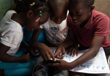Punonjësit e OKB-së braktisën qindra bashkëshorte dhe fëmijë të tyre në Haiti
