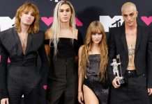 Anëtarët e Maneskin tërhoqën vëmendje me dukjen e tyre në VMA