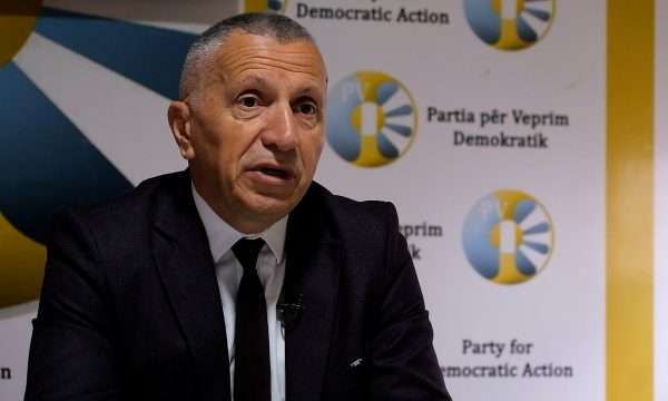 CAAA926C-021F-4EDF-93D9-A5DC54A8D729