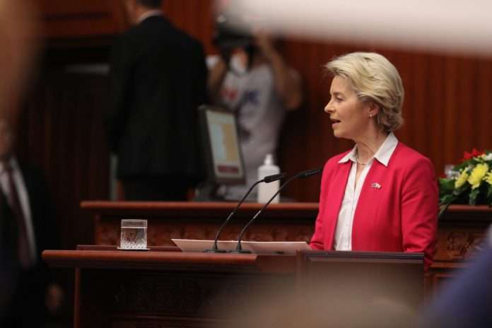 VON DER LAYEN KUVEND