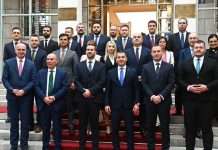 Gazeta austriake: Qeveria e re e Malit të Zi është pjesë e planeve të “botës serbe”, do të ketë lidhje me Rusinë e Kinën