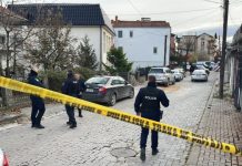 Operacioni për kapjen e grabitësve, policia konfirmon se një u vra, katër u arrestuan dhe një u arratis