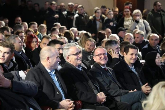 FB_IMG_1703405237485-768x512