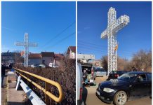 Një kryq gjigant vendoset ne hyrje të një tregu në Kumanovë