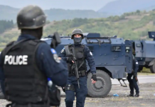 Shkëmbehet zjarr në mes të policisë dhe disa personave në Zubin Potok, arrestohet një serb