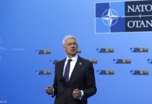 Rusia “nuk do të ndalet” në Ukrainë, paralajmëron Letonia