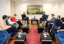 Kurti takon Von Cramonin, flasin për zgjedhjet evropiane