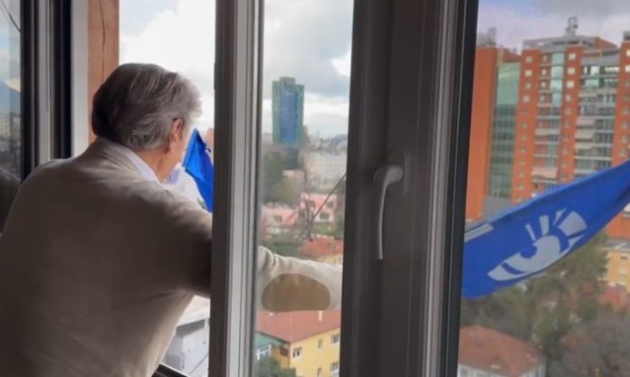 berisha-me-flamujt-e-PD-nga-dritarja-800x479