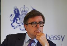 O’Brien e rikonfirmon mbështetjen e SHBA-së për të dërguarin e lartë në Bosnje